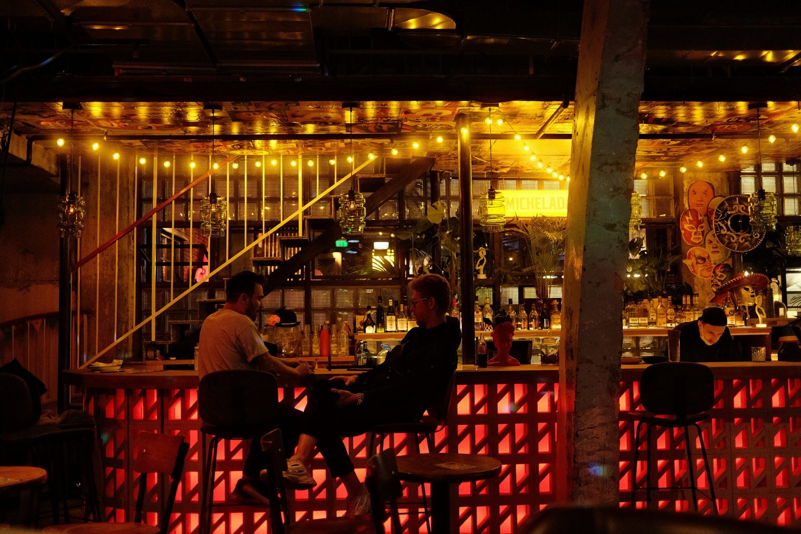 bar e locais